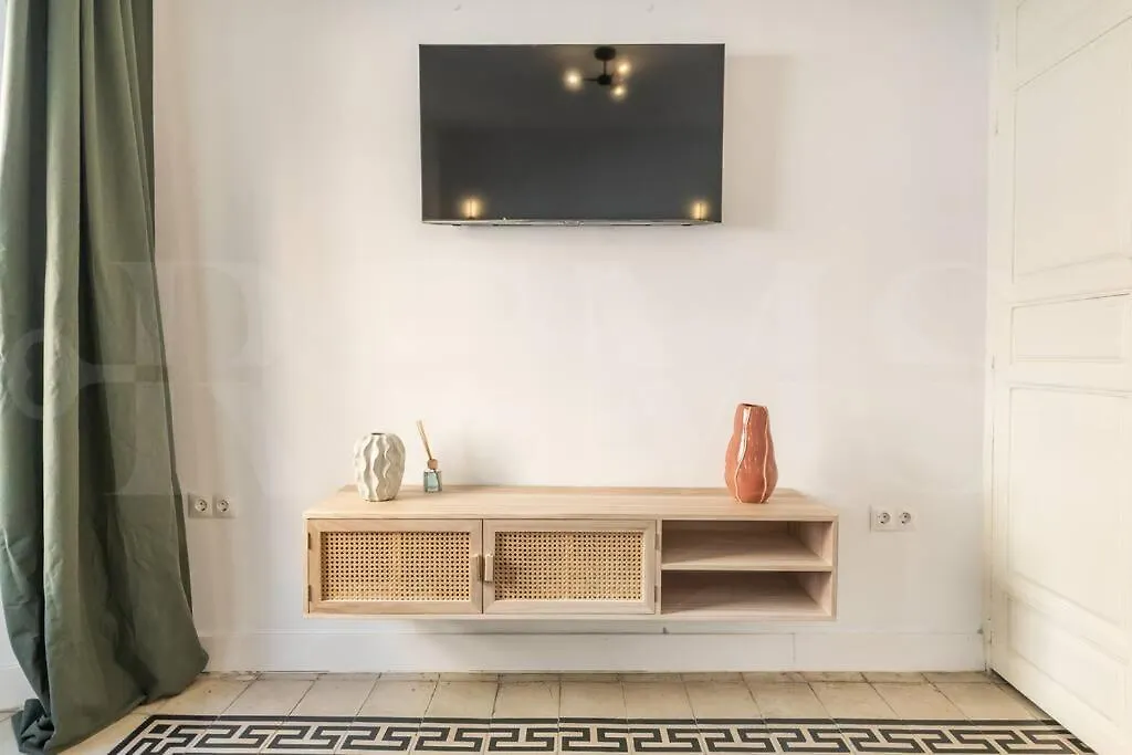 Sophisticated Apartment With Terrace By Rems Málaga