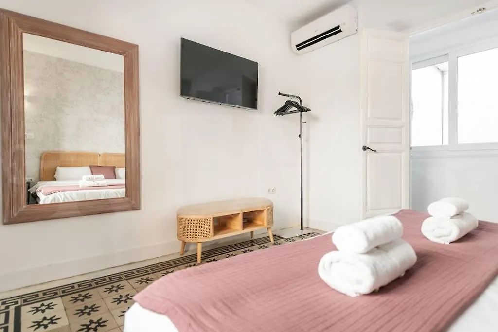 Sophisticated Apartment With Terrace By Rems Málaga